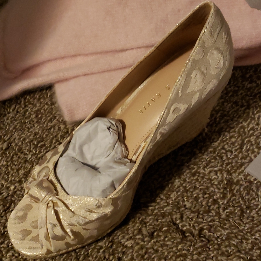 Katie and Kelly wedges